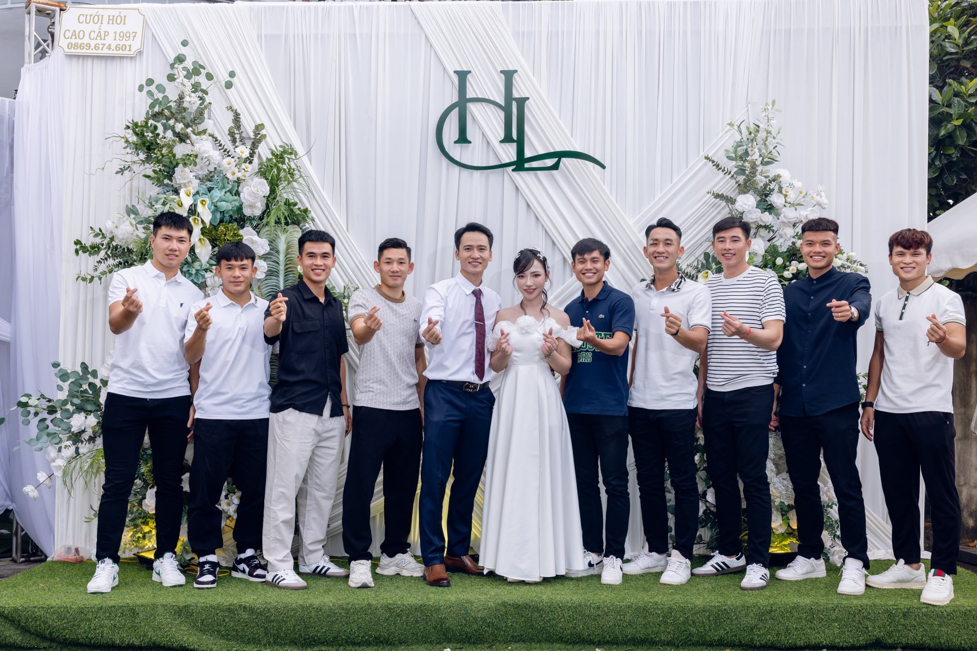 Hé lộ ảnh cưới của Hé lộ ảnh cưới của