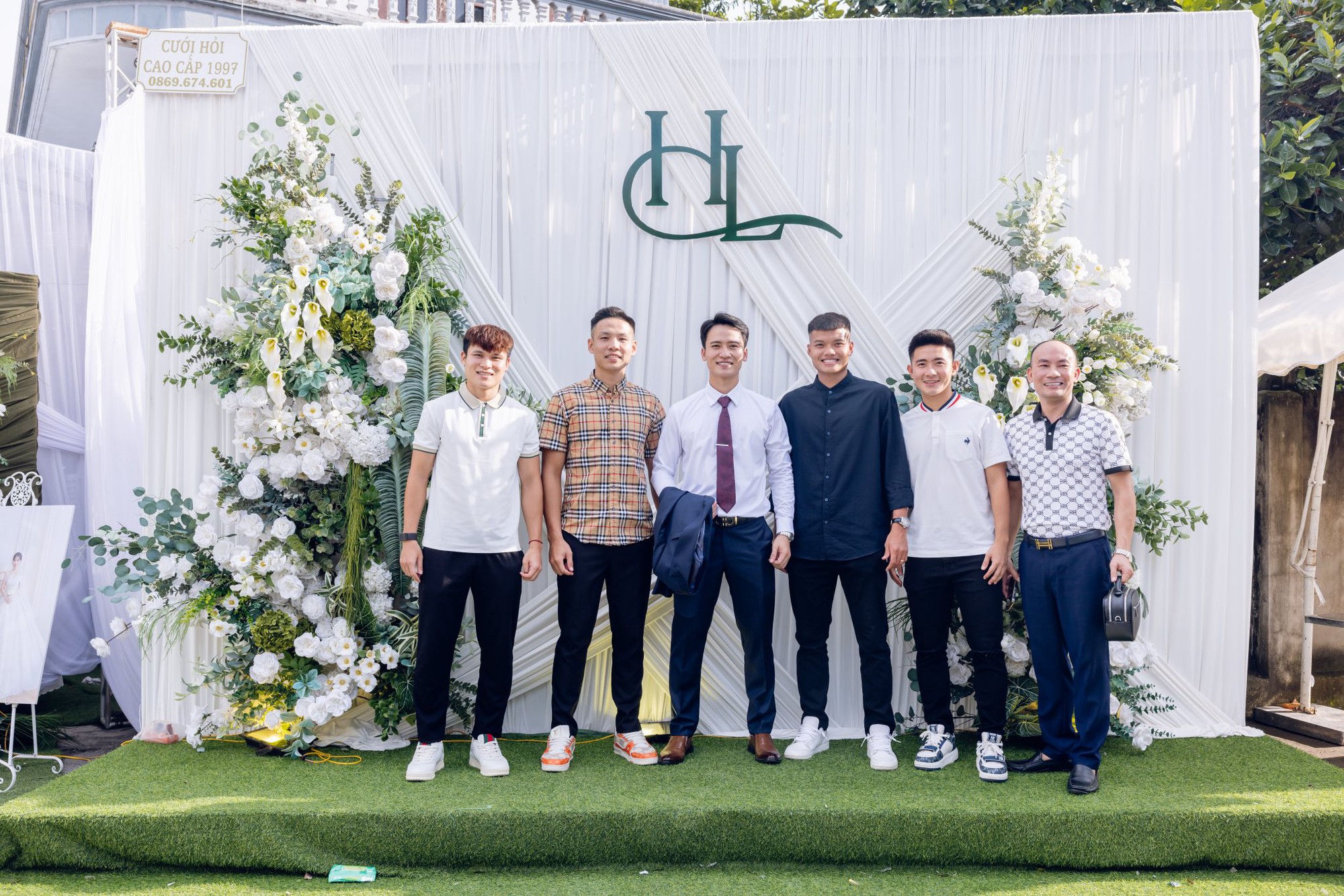 Hé lộ ảnh cưới của Hé lộ ảnh cưới của