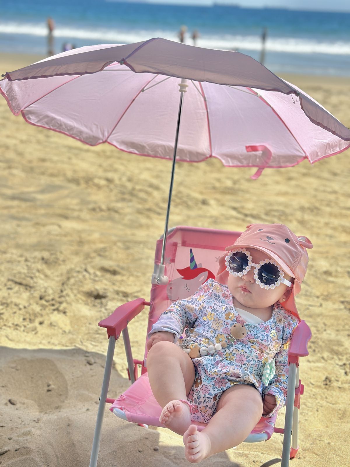 Bé út Hannie nhà Đông Nhi được khen xinh như tiểu tiên cá ở Phú Quốc, khoe chiếc bụng "tròn ủm" đến là yêu!- Ảnh 10. Bé út Hannie nhà Đông Nhi được khen xinh như tiểu tiên cá ở Phú Quốc, khoe chiếc bụng "tròn ủm" đến là yêu!- Ảnh 10.