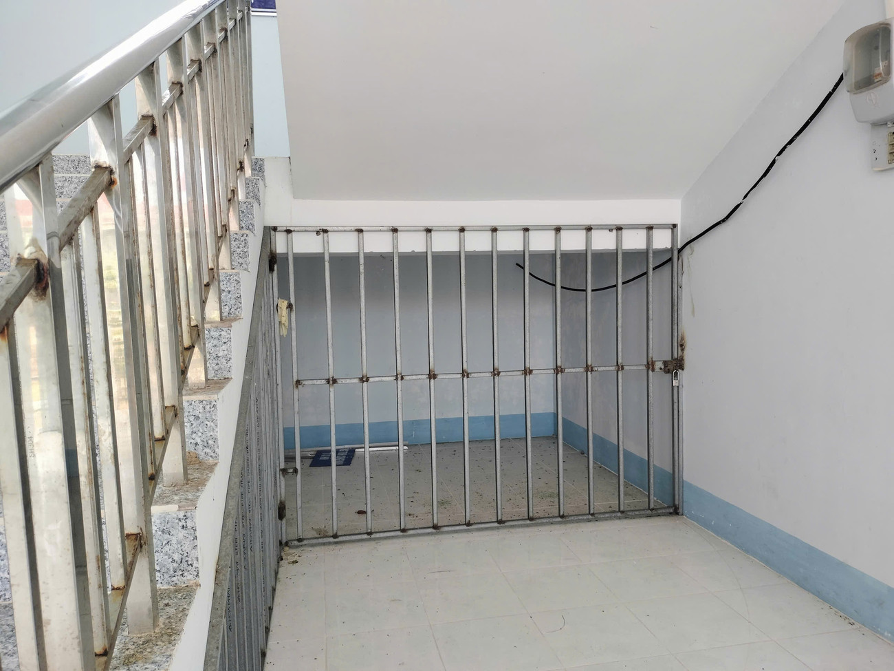 7 năm tù vì ‘tham ô’ 10 triệu, cận cảnh sản phẩm đẩy hiệu trưởng vào vòng lao lý - Ảnh 6.