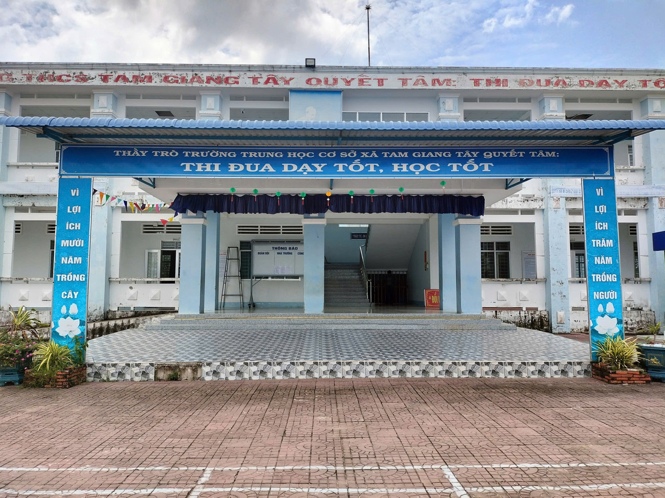 7 năm tù vì ‘tham ô’ 10 triệu, cận cảnh sản phẩm đẩy hiệu trưởng vào vòng lao lý - Ảnh 9.