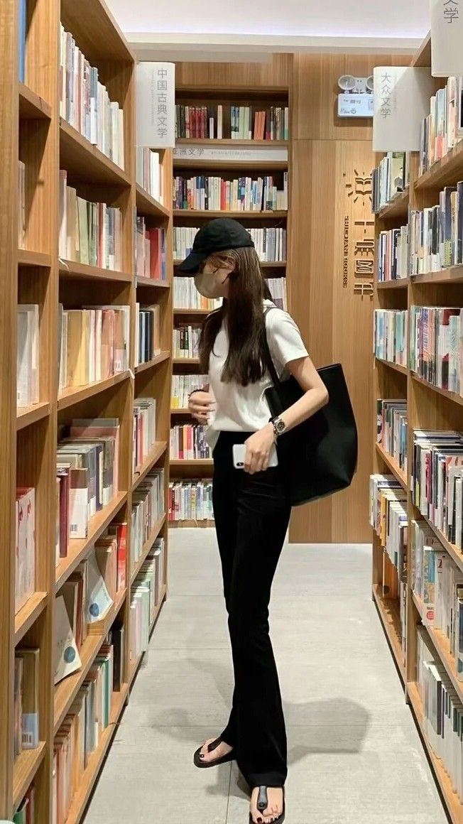 Người mới muốn đầu tư mà không hiểu gì về thị trường – bắt đầu từ đâu để không mất tiền? - Ảnh 1.