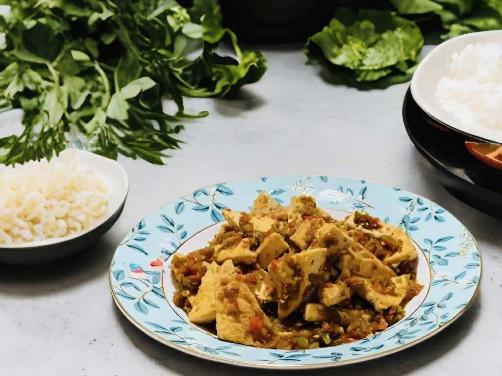 "Tại sao bạn không thử nấu đậu phụ theo cách này?": Vừa dễ lại thơm ngon lạ miệng vô cùng, ai ăn cũng thích - Ảnh 7. "Tại sao bạn không thử nấu đậu phụ theo cách này?": Vừa dễ lại thơm ngon lạ miệng vô cùng, ai ăn cũng thích - Ảnh 7.