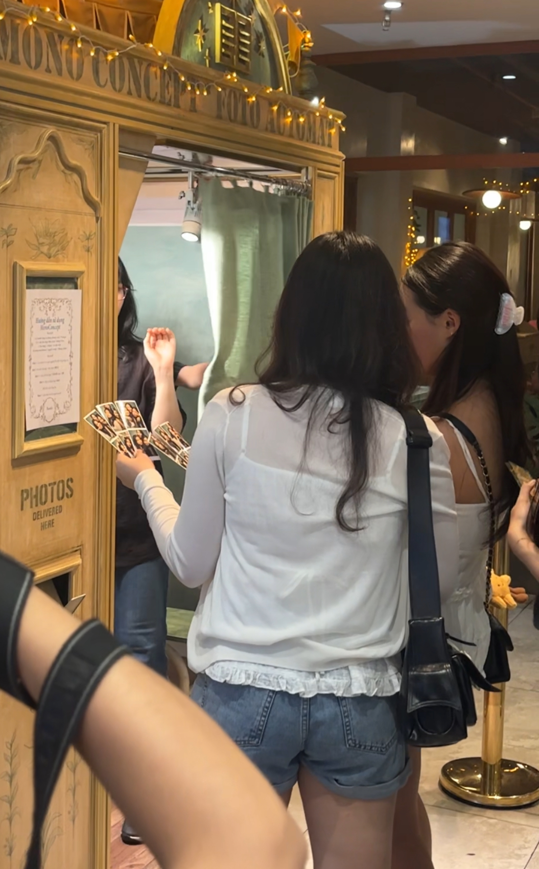 Từ vụ HIEUTHUHAI lộ ảnh nhạy cảm tới cơn bão 1 sao, các tiệm photobooth đã làm gì để bảo vệ khách hàng?- Ảnh 2. Từ vụ HIEUTHUHAI lộ ảnh nhạy cảm tới cơn bão 1 sao, các tiệm photobooth đã làm gì để bảo vệ khách hàng?- Ảnh 2.