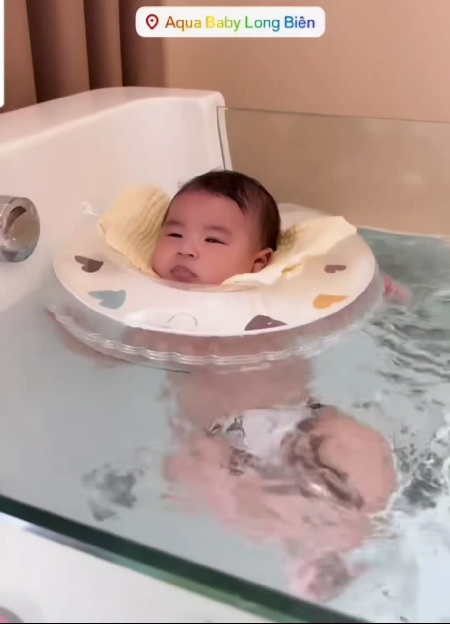 Mới hơn 3 tháng tuổi mà cậu bé Panda đã được mẹ Mai cho đi trải nghiệm ở 1 nơi thú vị và mang lại rất nhiều lợi ích- Ảnh 4. Mới hơn 3 tháng tuổi mà cậu bé Panda đã được mẹ Mai cho đi trải nghiệm ở 1 nơi thú vị và mang lại rất nhiều lợi ích- Ảnh 4.