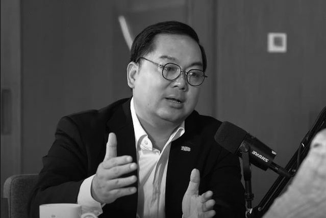 Vĩnh biệt sếp Hoàng Nam Tiến: Những câu nói để đời về học tập sau của ông sẽ còn truyền cảm hứng cho hàng triệu bạn trẻ! - Ảnh 1. Vĩnh biệt sếp Hoàng Nam Tiến: Những câu nói để đời về học tập sau của ông sẽ còn truyền cảm hứng cho hàng triệu bạn trẻ! - Ảnh 1.