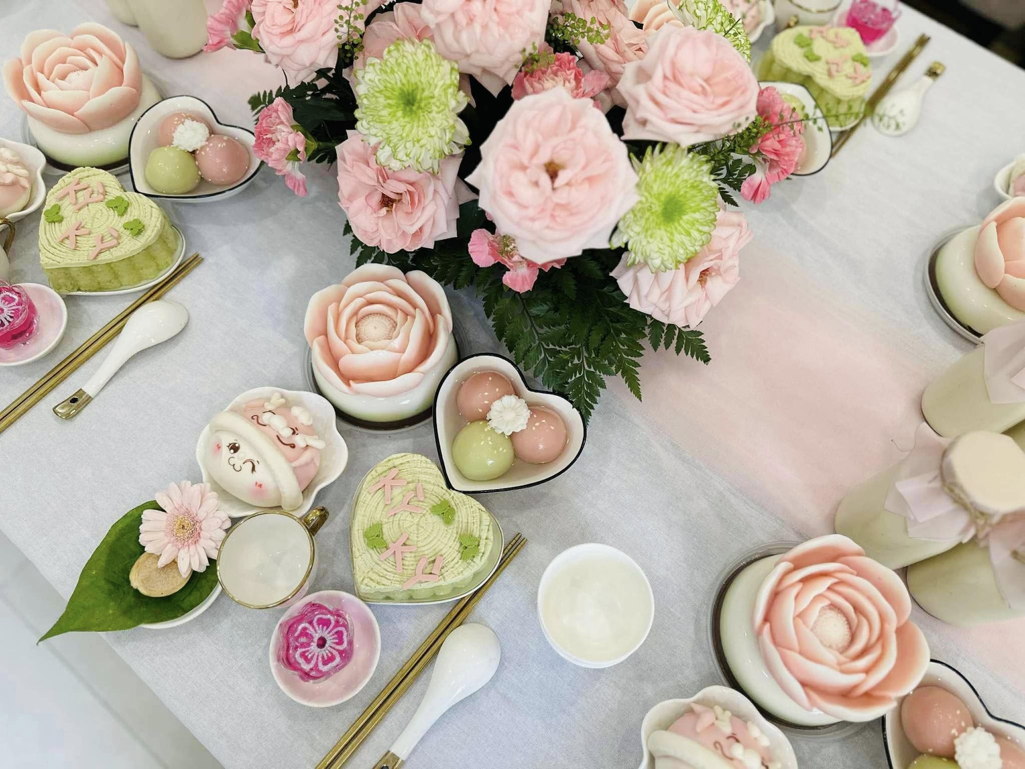 Thanh Trúc tổ chức lễ thôi nôi cho con: 2 món đồ bé Kỳ Kỳ chọn nói gì về tương lai?- Ảnh 3. Thanh Trúc tổ chức lễ thôi nôi cho con: 2 món đồ bé Kỳ Kỳ chọn nói gì về tương lai?- Ảnh 3.