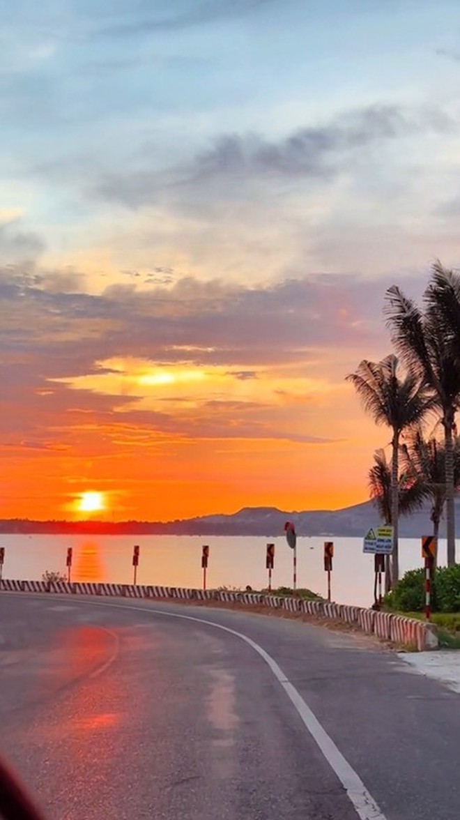 Tỉnh lớn nhất Việt Nam sau sáp nhập: Vừa có rừng, vừa có biên giới, vừa có đường ven biển như nước ngoài - Ảnh 10. Tỉnh lớn nhất Việt Nam sau sáp nhập: Vừa có rừng, vừa có biên giới, vừa có đường ven biển như nước ngoài - Ảnh 10.