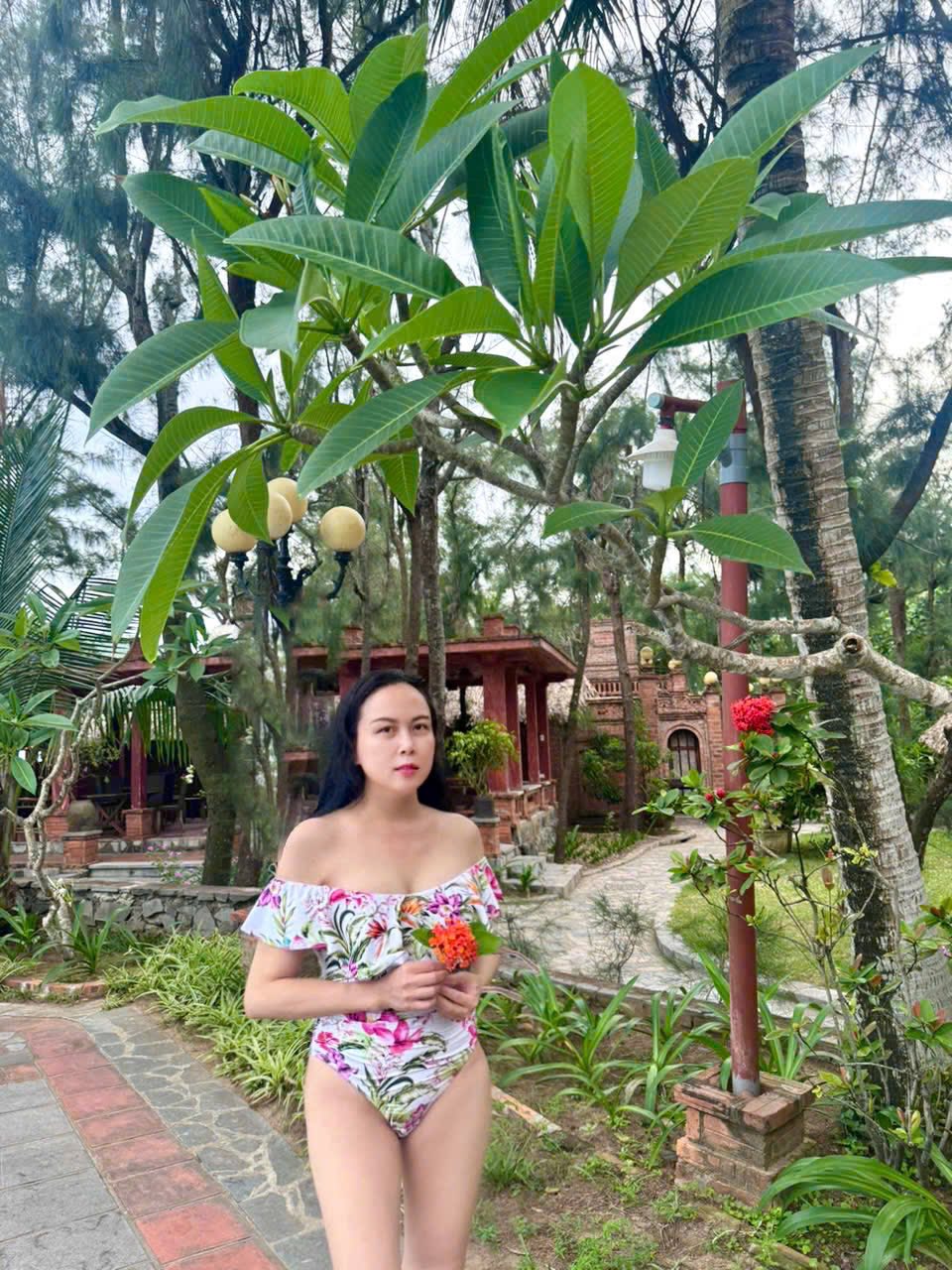 Phượng Chanel vừa Phượng Chanel vừa
