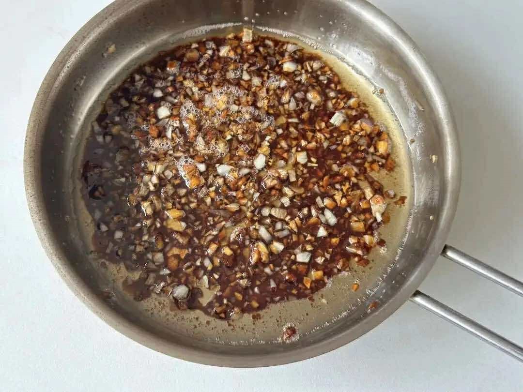 Trời nóng là mẹ tôi làm món hấp này: Chỉ cần 10 phút nấu mà cả nhà no nê, ăn hết sạch vì quá ngon - Ảnh 2. Trời nóng là mẹ tôi làm món hấp này: Chỉ cần 10 phút nấu mà cả nhà no nê, ăn hết sạch vì quá ngon - Ảnh 2.