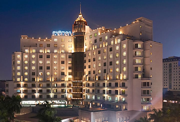 Đánh bạc nghìn tỷ ở khách sạn Pullman: 2 người 'bị tâm thần' chơi cả trăm lần - Ảnh 1. Đánh bạc nghìn tỷ ở khách sạn Pullman: 2 người 'bị tâm thần' chơi cả trăm lần - Ảnh 1.