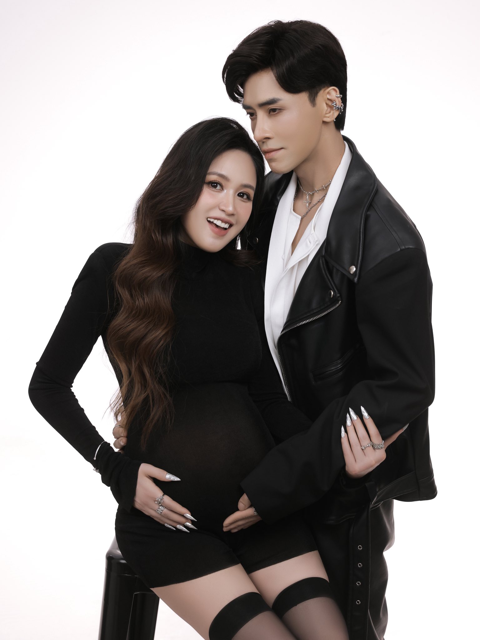 Nữ diễn viên Gạo Nếp Gạo Tẻ bí mật mang thai con đầu lòng sau 8 năm kết hôn- Ảnh 1. Nữ diễn viên Gạo Nếp Gạo Tẻ bí mật mang thai con đầu lòng sau 8 năm kết hôn- Ảnh 1.