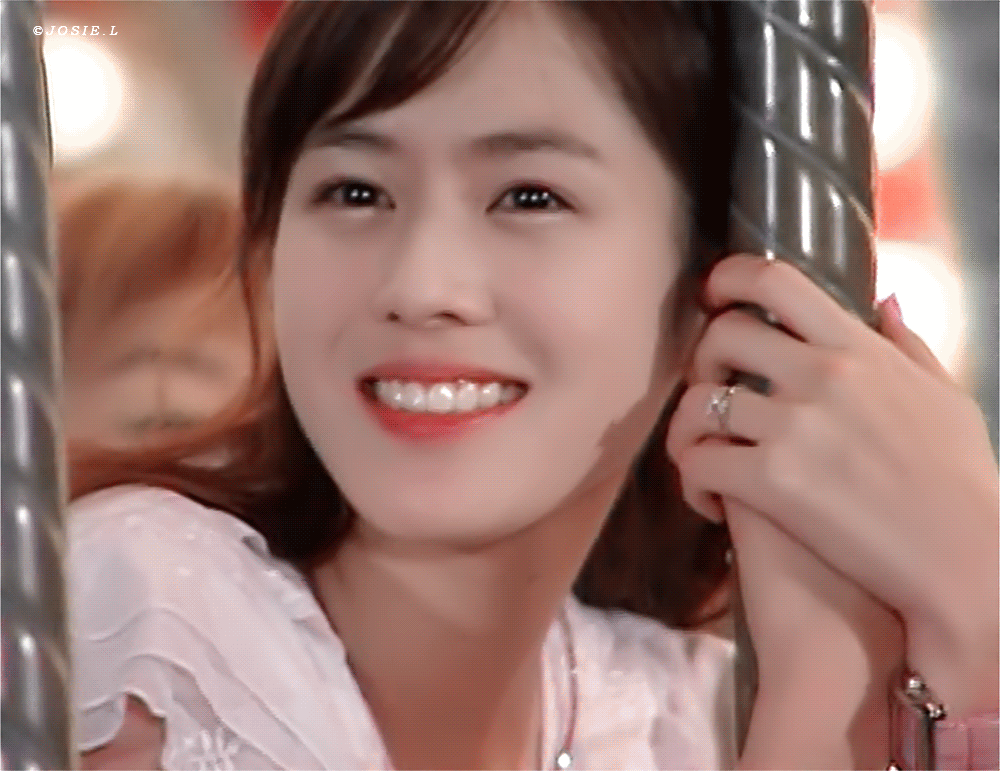 Nữ chính series phim 4 mùa kinh điển: Ngoài Choi Ji Woo, Song Hye Kyo và Son Ye Jin, còn có mỹ nhân cười đẹp nhất Hàn Quốc- Ảnh 11. Nữ chính series phim 4 mùa kinh điển: Ngoài Choi Ji Woo, Song Hye Kyo và Son Ye Jin, còn có mỹ nhân cười đẹp nhất Hàn Quốc- Ảnh 11.