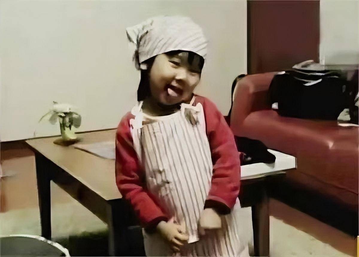 Mẹ ung thư ép con gái 4 tuổi học nấu ăn, 17 năm sau, cuộc sống của cô bé giờ ra sao?- Ảnh 5. Mẹ ung thư ép con gái 4 tuổi học nấu ăn, 17 năm sau, cuộc sống của cô bé giờ ra sao?- Ảnh 5.