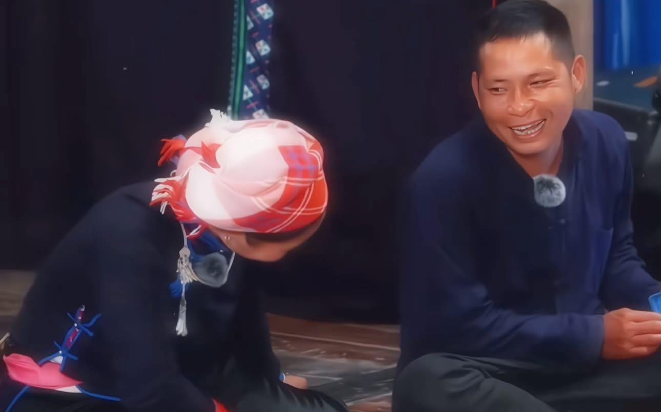 Cặp vợ chồng siêu hot trong Gia đình Haha yêu nhau như thế nào mà khiến người ta Cặp vợ chồng siêu hot trong Gia đình Haha yêu nhau như thế nào mà khiến người ta