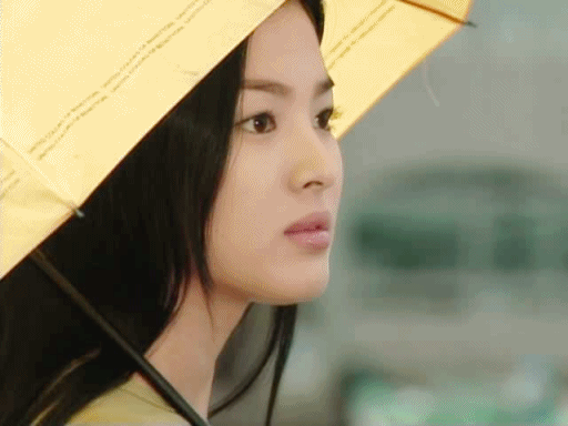 Nữ chính series phim 4 mùa kinh điển: Ngoài Choi Ji Woo, Song Hye Kyo và Son Ye Jin, còn có mỹ nhân cười đẹp nhất Hàn Quốc- Ảnh 2. Nữ chính series phim 4 mùa kinh điển: Ngoài Choi Ji Woo, Song Hye Kyo và Son Ye Jin, còn có mỹ nhân cười đẹp nhất Hàn Quốc- Ảnh 2.