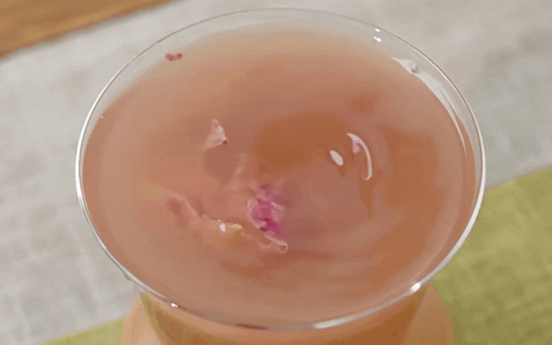 Học ngay cách làm trà vải hoa hồng siêu mê detox cơ thể, xua tan nắng nóng - Ảnh 8. Học ngay cách làm trà vải hoa hồng siêu mê detox cơ thể, xua tan nắng nóng - Ảnh 8.