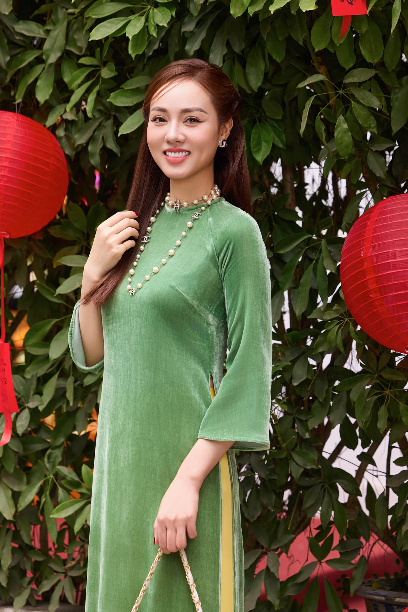 Ai là người đăng clip NSND Công Lý gọi vợ là "mày" lên mạng gây tranh cãi, phải lên tiếng gấp?- Ảnh 2. Ai là người đăng clip NSND Công Lý gọi vợ là "mày" lên mạng gây tranh cãi, phải lên tiếng gấp?- Ảnh 2.