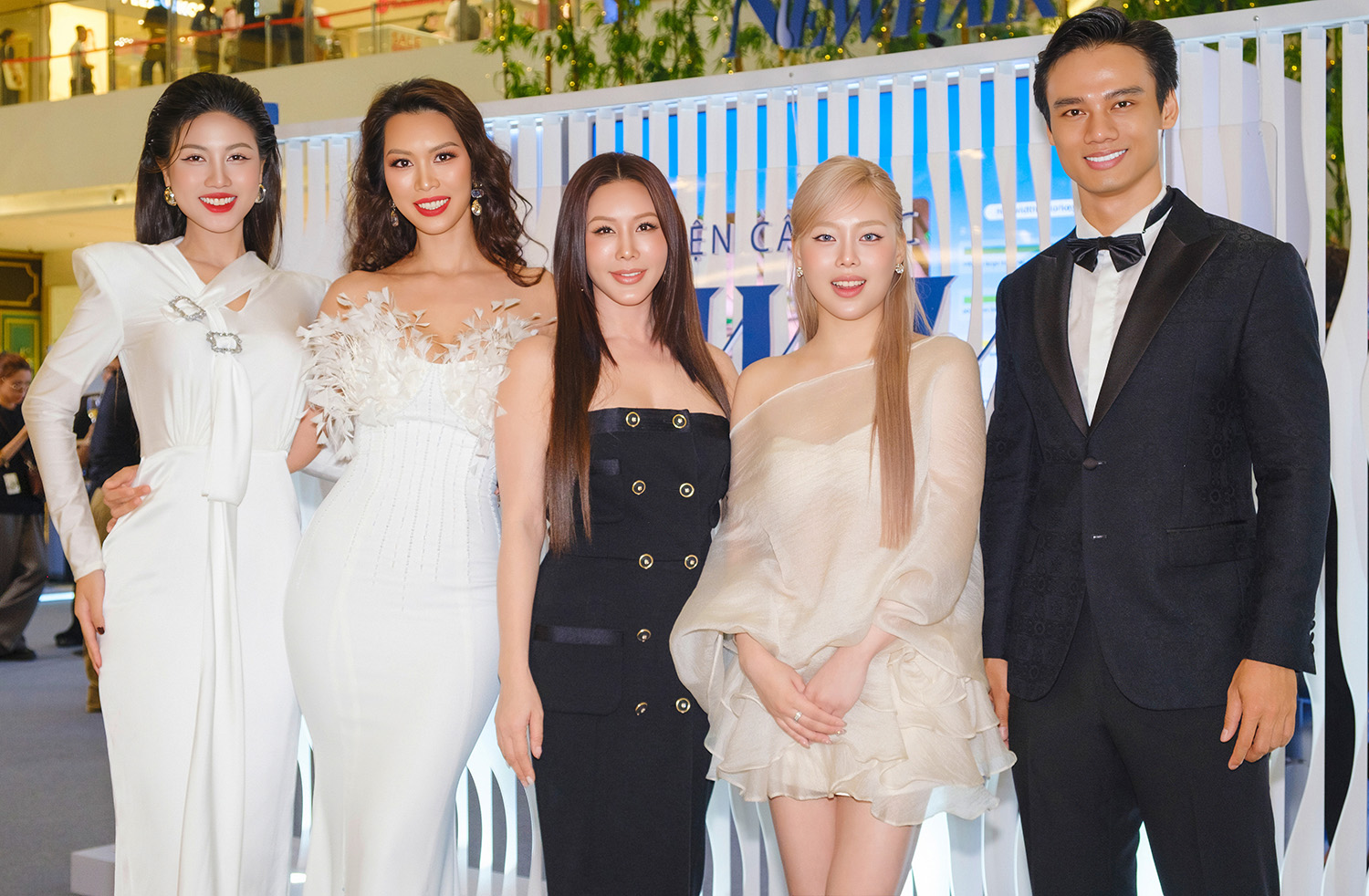 “Gương mặt mới” trong giới rich kid: Con gái Hoa hậu Thu Hoài hiếm hoi lộ diện, nhan sắc gây trầm trồ- Ảnh 8. “Gương mặt mới” trong giới rich kid: Con gái Hoa hậu Thu Hoài hiếm hoi lộ diện, nhan sắc gây trầm trồ- Ảnh 8.