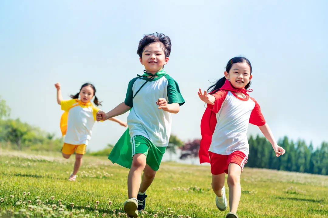 Nhìn thấy đứa trẻ chăm chỉ đừng vội khen, học sinh giỏi thật sự có 4 ĐẶC ĐIỂM sau, chăm chỉ không phải điều tiên quyết! - Ảnh 1. Nhìn thấy đứa trẻ chăm chỉ đừng vội khen, học sinh giỏi thật sự có 4 ĐẶC ĐIỂM sau, chăm chỉ không phải điều tiên quyết! - Ảnh 1.