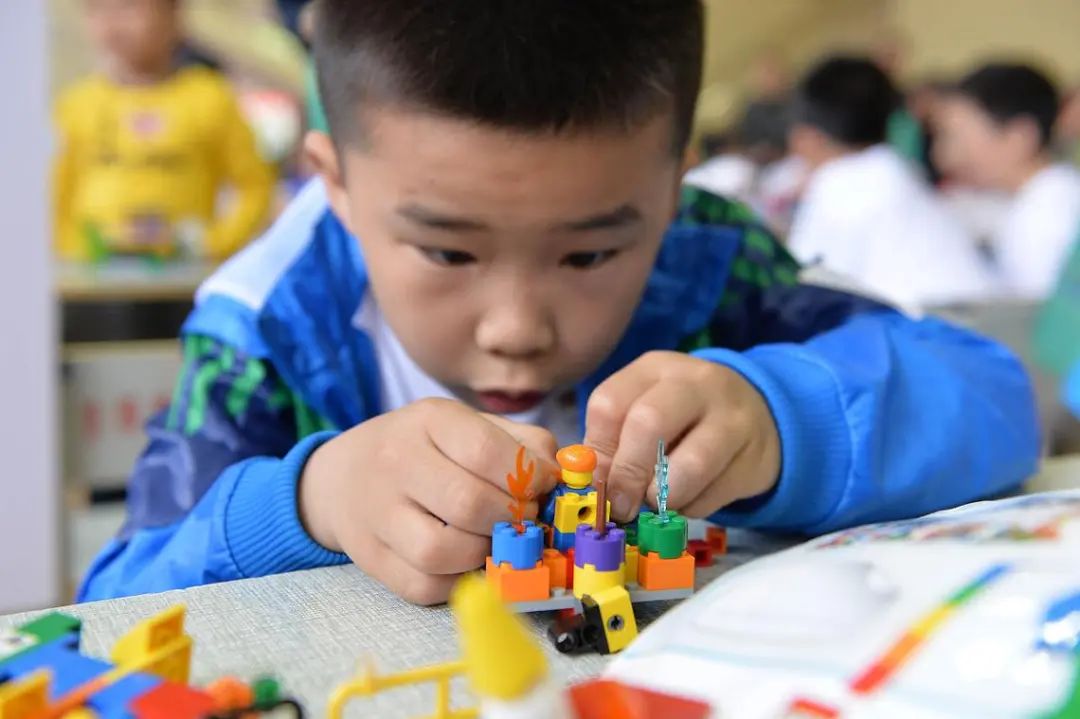 Nhìn thấy đứa trẻ chăm chỉ đừng vội khen, học sinh giỏi thật sự có 4 ĐẶC ĐIỂM sau, chăm chỉ không phải điều tiên quyết! - Ảnh 3. Nhìn thấy đứa trẻ chăm chỉ đừng vội khen, học sinh giỏi thật sự có 4 ĐẶC ĐIỂM sau, chăm chỉ không phải điều tiên quyết! - Ảnh 3.