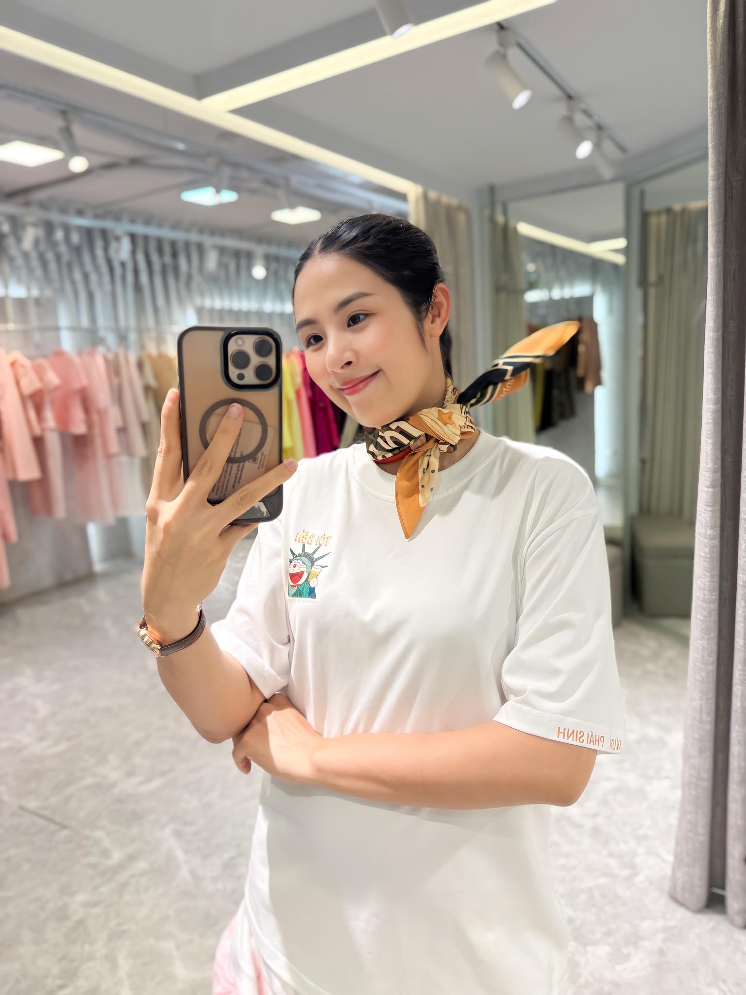 Mai Ngọc hẹn hò team mẹ bỉm sữa: Toàn nhan sắc đỉnh chóp, lên chức rồi mà vẫn sang - xịn - đẹp- Ảnh 6. Mai Ngọc hẹn hò team mẹ bỉm sữa: Toàn nhan sắc đỉnh chóp, lên chức rồi mà vẫn sang - xịn - đẹp- Ảnh 6.