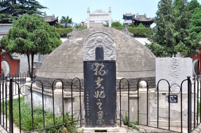 Dương Quý Phi chết bí ẩn, thi thể không thấy nhưng lại có mộ ở... Nhật Bản?- Ảnh 2. Dương Quý Phi chết bí ẩn, thi thể không thấy nhưng lại có mộ ở... Nhật Bản?- Ảnh 2.