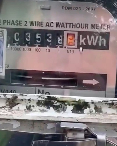Đi vắng 20 ngày, gia đình ở Phú Thọ sững sờ khi nhận hóa đơn tiền điện, lộ ra điều bất thường trong nhà - Ảnh 1. Đi vắng 20 ngày, gia đình ở Phú Thọ sững sờ khi nhận hóa đơn tiền điện, lộ ra điều bất thường trong nhà - Ảnh 1.