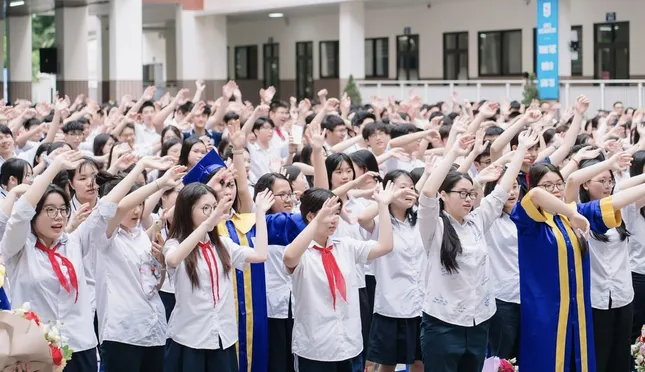 Điểm danh trường THCS có điểm trung bình thi vào 10 ở Hà Nội cao ngất ngưởng - Ảnh 1. Điểm danh trường THCS có điểm trung bình thi vào 10 ở Hà Nội cao ngất ngưởng - Ảnh 1.