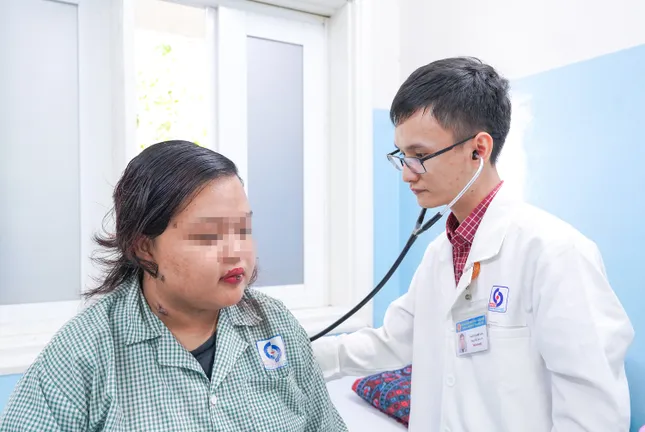 Nhiễm loại vi khuẩn kháng thuốc 'khét tiếng', nữ sinh béo phì suýt tử vong - Ảnh 3. Nhiễm loại vi khuẩn kháng thuốc 'khét tiếng', nữ sinh béo phì suýt tử vong - Ảnh 3.