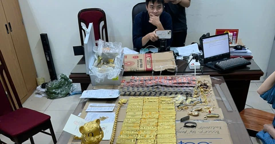 Công an thu giữ 5.300 tỷ đồng, triệu tập 571 bị hại, làm rõ gần 1.100 đối tượng liên quan vụ lừa đảo - Ảnh 1. Công an thu giữ 5.300 tỷ đồng, triệu tập 571 bị hại, làm rõ gần 1.100 đối tượng liên quan vụ lừa đảo - Ảnh 1.