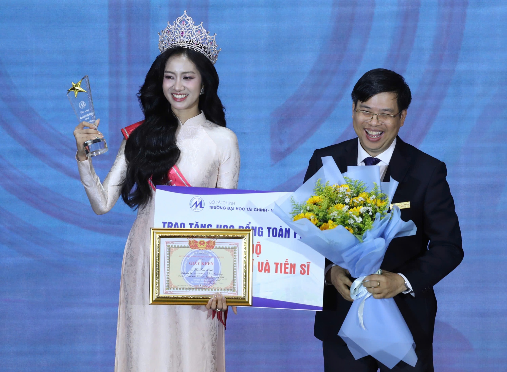 Lý do Trúc Linh được trao vương miện Hoa hậu Việt Nam 2024: Không chọn viên ngọc đã quá sáng - Ảnh 5. Lý do Trúc Linh được trao vương miện Hoa hậu Việt Nam 2024: Không chọn viên ngọc đã quá sáng - Ảnh 5.