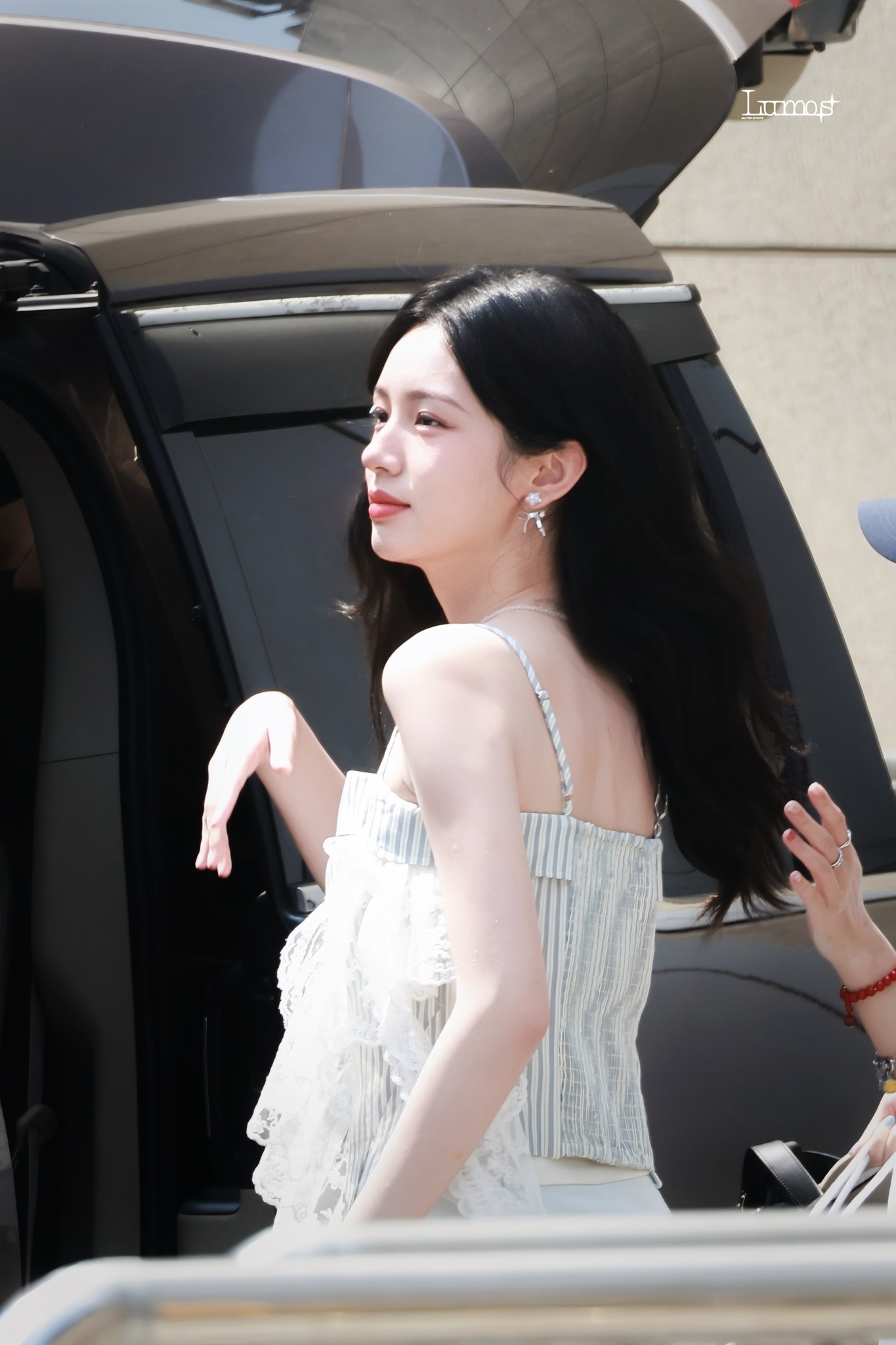 Mỹ nhân đẹp chấn động thế gian đi show thôi sao hot dữ vậy: Visual ngọt hơn chữ ngọt, xem khéo lại nghiện - Ảnh 6. Mỹ nhân đẹp chấn động thế gian đi show thôi sao hot dữ vậy: Visual ngọt hơn chữ ngọt, xem khéo lại nghiện - Ảnh 6.
