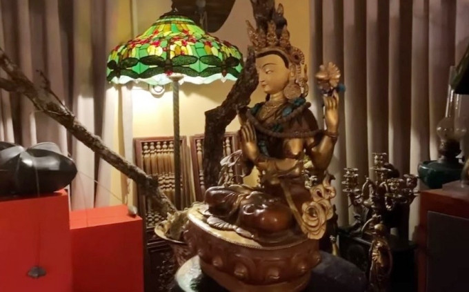 2 không gian sống đối lập đáng mơ ước của NSND nổi tiếng sắp làm đám cưới ở tuổi U60- Ảnh 9. 2 không gian sống đối lập đáng mơ ước của NSND nổi tiếng sắp làm đám cưới ở tuổi U60- Ảnh 9.