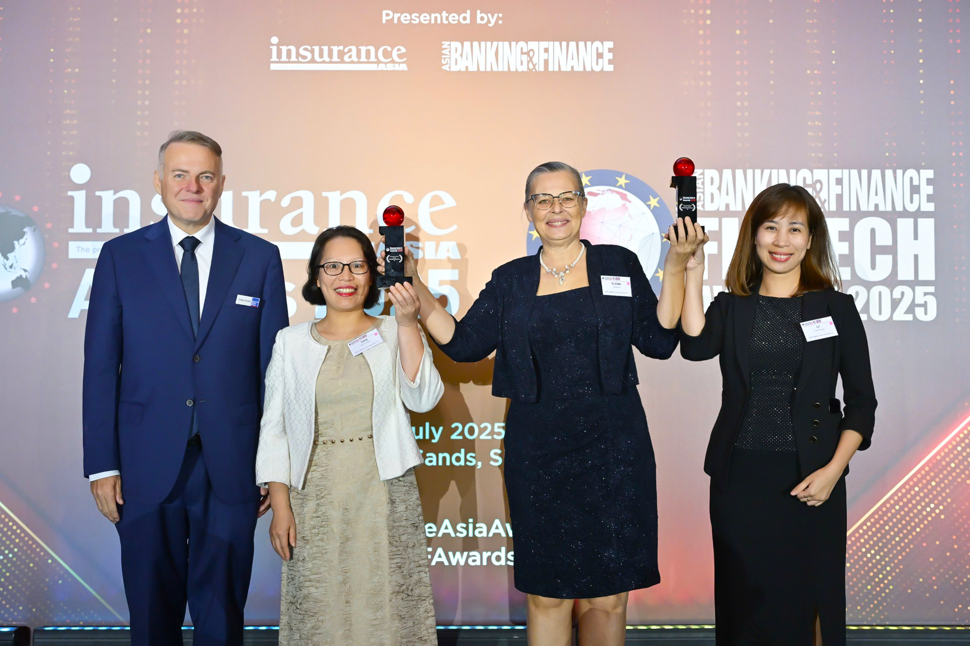 BIDV MetLife nhận cú đúp giải thưởng tại lễ trao giải Insurance Asia Awards 2025- Ảnh 2. BIDV MetLife nhận cú đúp giải thưởng tại lễ trao giải Insurance Asia Awards 2025- Ảnh 2.