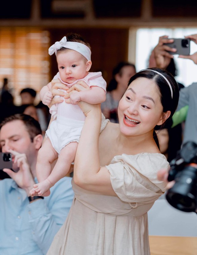 Ảnh hot của diễn viên Lan Phương: Dám làm điều mà nhiều mẹ bỉm còn ái ngại, xấu hổ!- Ảnh 4. Ảnh hot của diễn viên Lan Phương: Dám làm điều mà nhiều mẹ bỉm còn ái ngại, xấu hổ!- Ảnh 4.