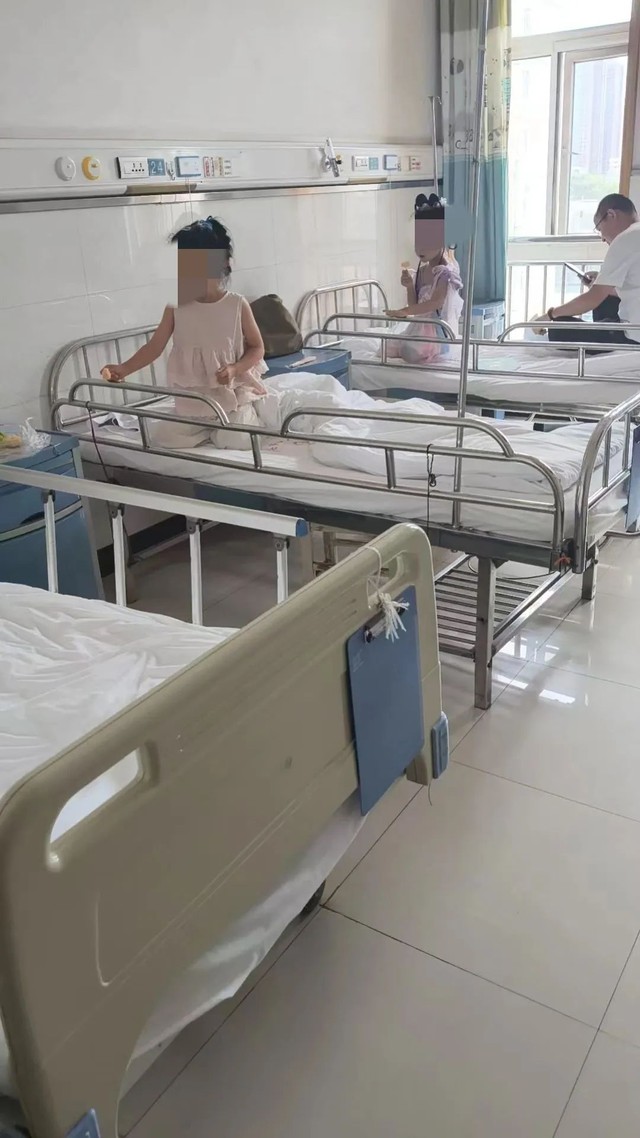 233 trẻ mầm non ở Thiên Thủy nhiễm độc chì nặng: Lộ tẩy sự thật kinh hoàng về nguyên liệu làm bánh - Ảnh 3. 233 trẻ mầm non ở Thiên Thủy nhiễm độc chì nặng: Lộ tẩy sự thật kinh hoàng về nguyên liệu làm bánh - Ảnh 3.
