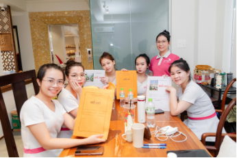 ANA Beauty Academy - Cơ sở đào tạo nghề làm đẹp hàng đầu dành cho các bạn trẻ - Ảnh 5. ANA Beauty Academy - Cơ sở đào tạo nghề làm đẹp hàng đầu dành cho các bạn trẻ - Ảnh 5.