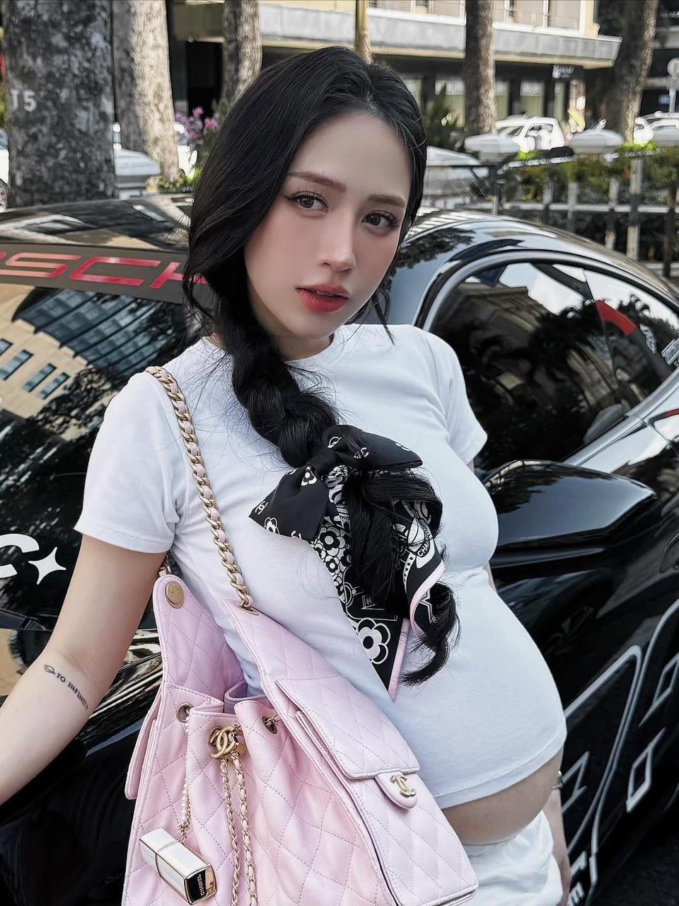 Từ thiên kim tiểu thư đến mẹ 4 con: Joyce Phạm nuôi con nhẹ nhàng mà vẫn hiệu quả- Ảnh 7. Từ thiên kim tiểu thư đến mẹ 4 con: Joyce Phạm nuôi con nhẹ nhàng mà vẫn hiệu quả- Ảnh 7.