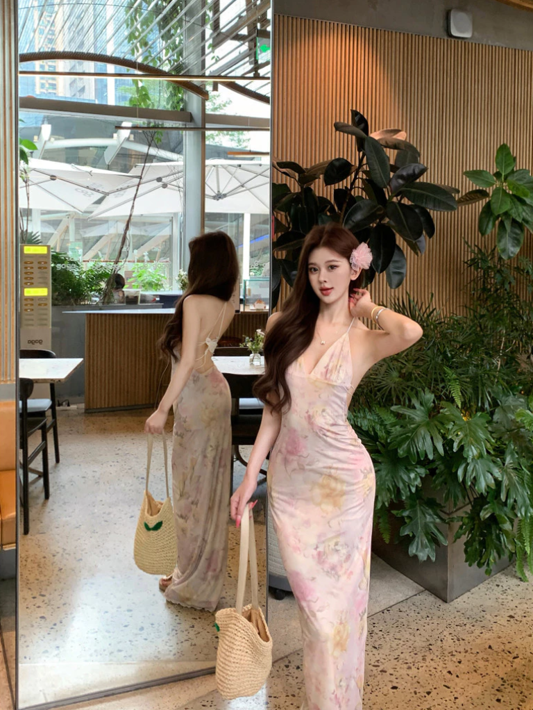 Bạn gái HIEUTHUHAI cứ mặc 1 item là hot đảo điên- Ảnh 15. Bạn gái HIEUTHUHAI cứ mặc 1 item là hot đảo điên- Ảnh 15.