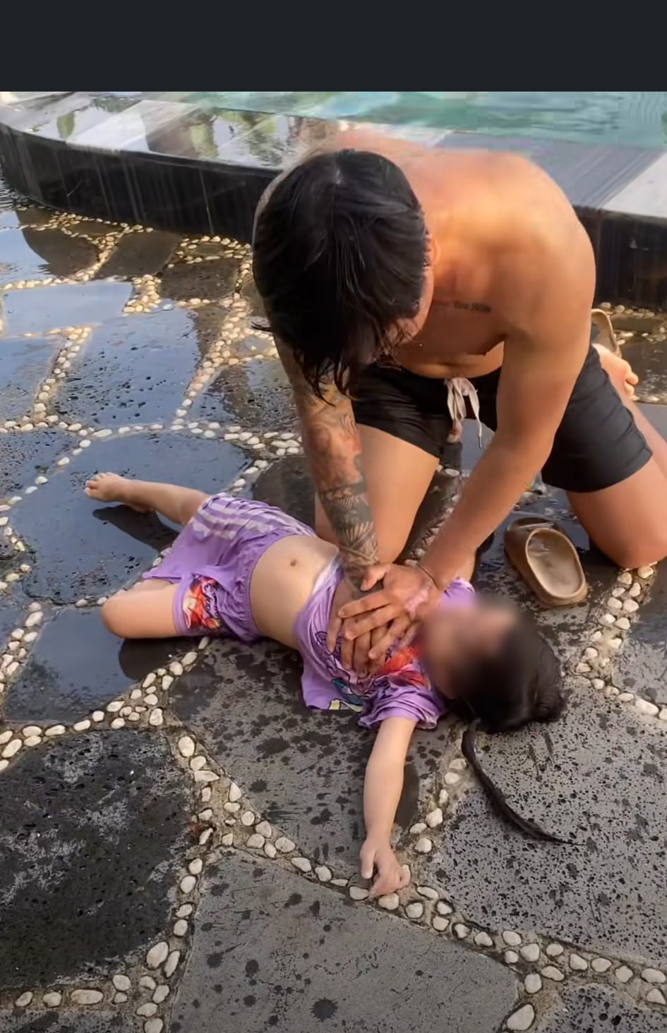 Liên tiếp xảy ra các vụ đuối nước: Cách sơ cứu đúng để cứu nạn nhân trong tích tắc- Ảnh 5. Liên tiếp xảy ra các vụ đuối nước: Cách sơ cứu đúng để cứu nạn nhân trong tích tắc- Ảnh 5.