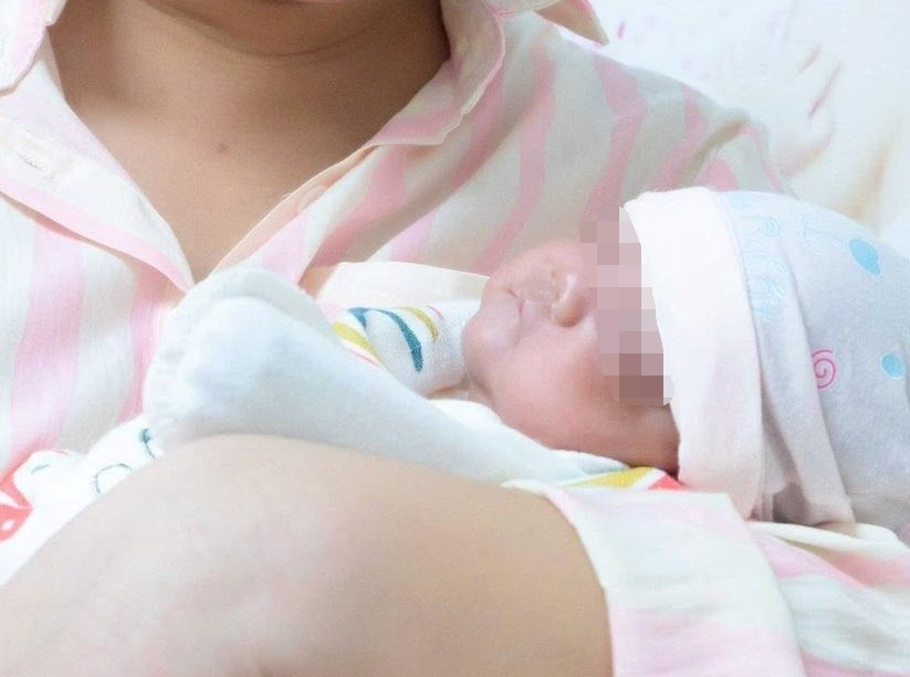 Kỳ tích nuôi sống bé gái chào đời với cân nặng chỉ 650g - Ảnh 1. Kỳ tích nuôi sống bé gái chào đời với cân nặng chỉ 650g - Ảnh 1.