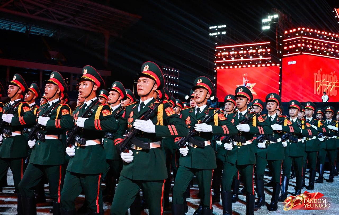 Hé lộ những khoảnh khắc 68 quân nhân tập luyện, sẵn sàng tái hiện hình ảnh duyệt binh trên Quảng trường Đỏ - Ảnh 8.