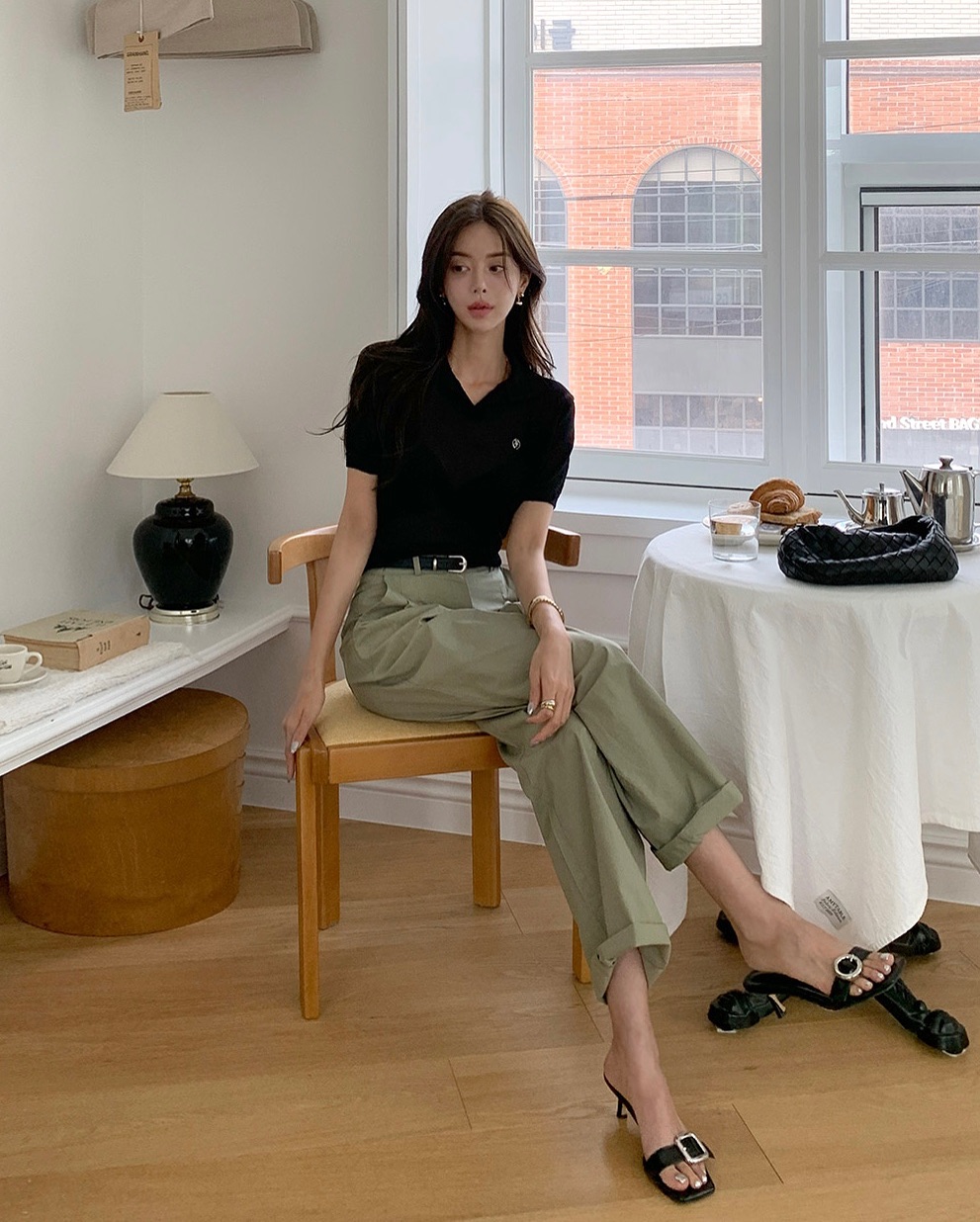 10 set áo mùa thu đẹp long lanh, chị em có thể mặc luôn từ ngày mai để đi đâu cũng được khen sành điệu - Ảnh 3.