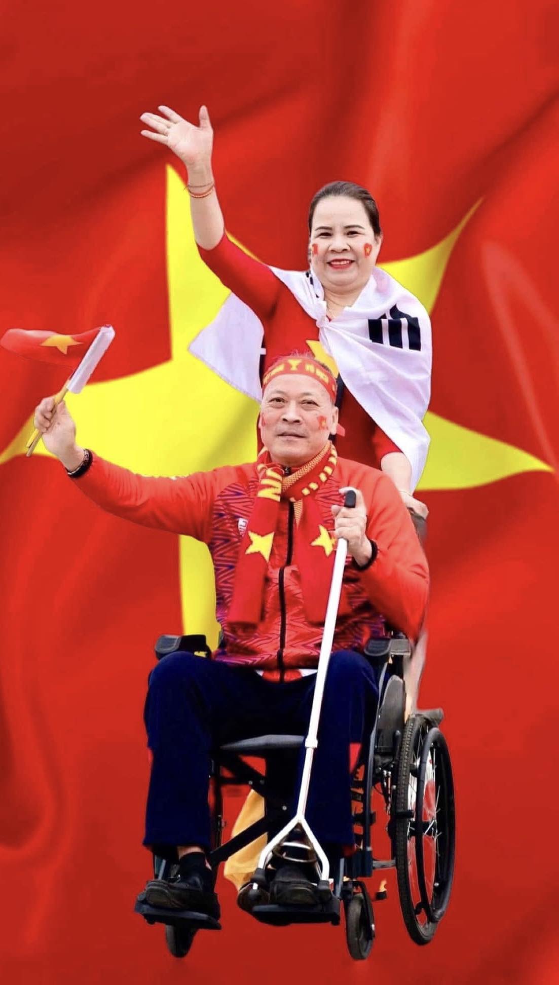 Con gái tiết lộ câu chuyện phía sau khoảnh khắc bố ngồi xe lăn, giơ cao ảnh Bác Hồ tại concert “Tổ quốc trong tim” - Ảnh 8.