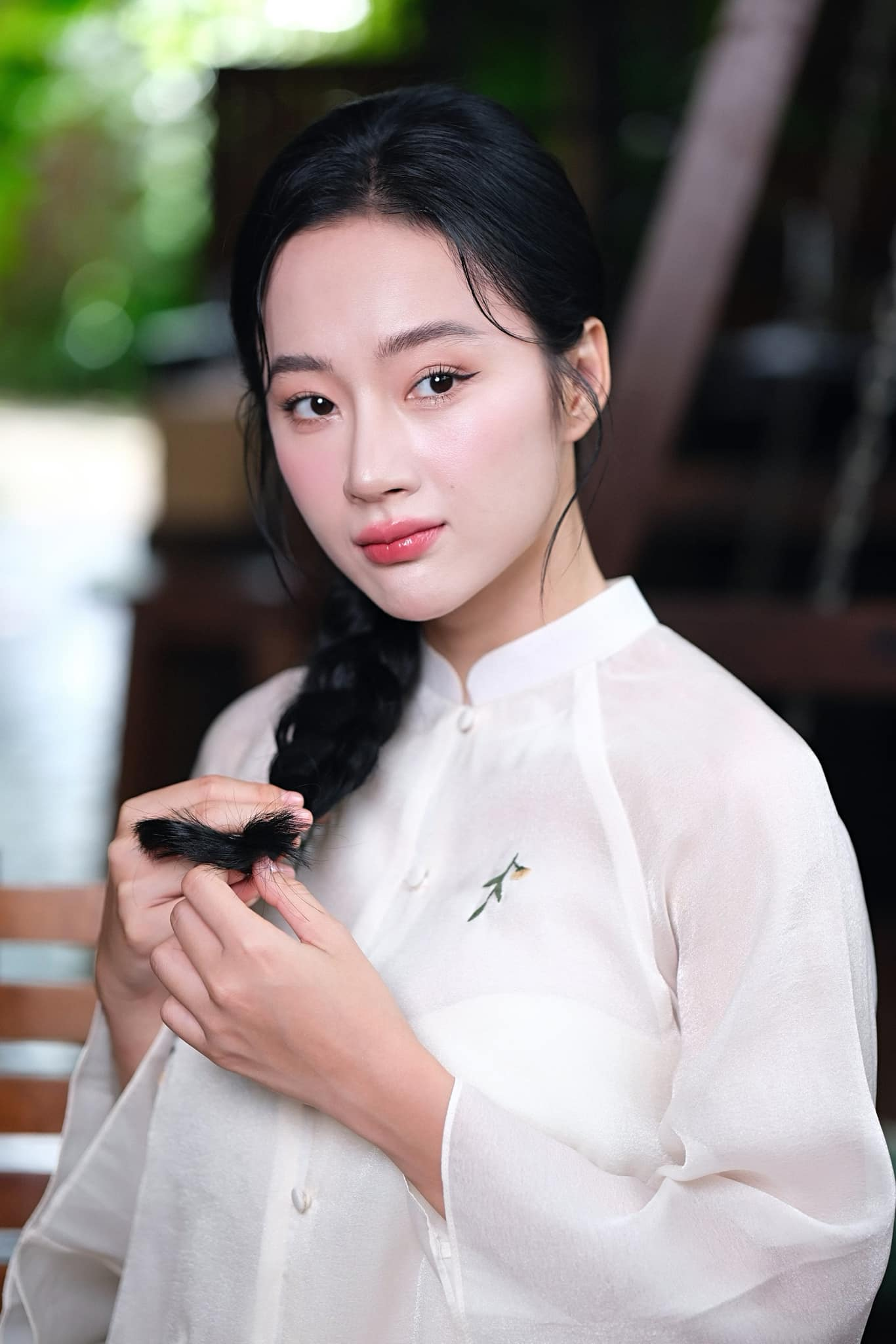 angela-phuong-trinh-4-1726031426-1754879401276-17548794013881990706737.png
