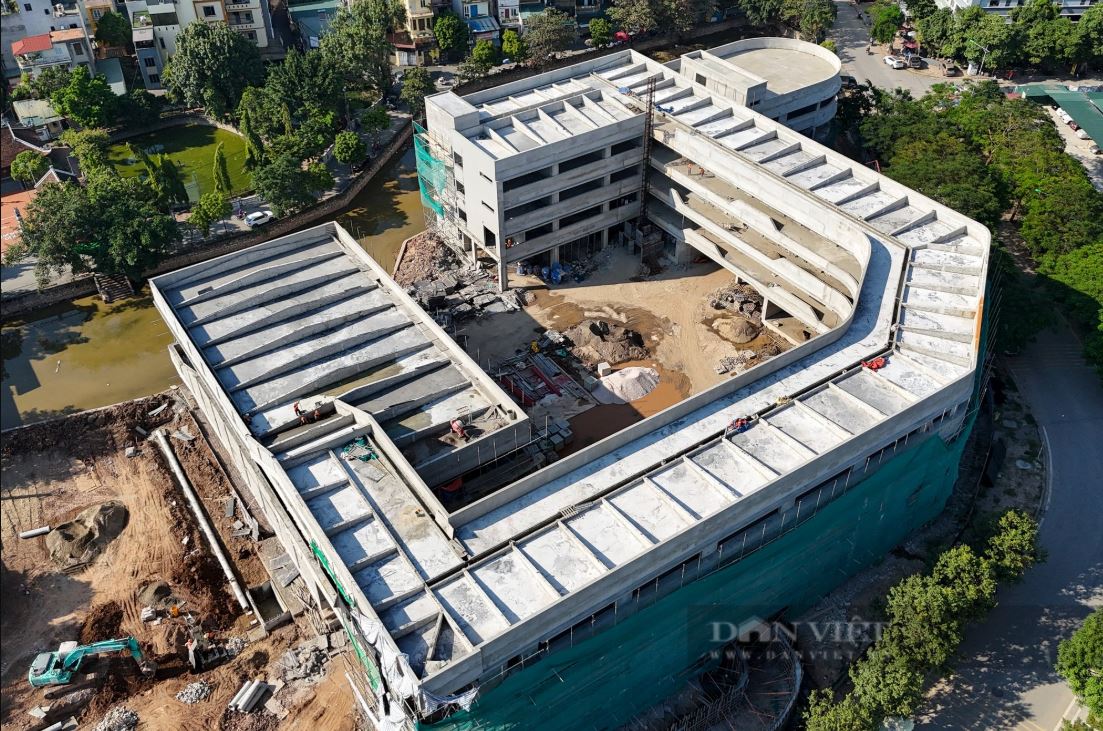 Trường Tiểu học CÔNG LẬP hàng trăm tỷ đồng này sắp xây xong, đã to đẹp còn có sân bóng đá, bóng rổ xịn sò!- Ảnh 2.