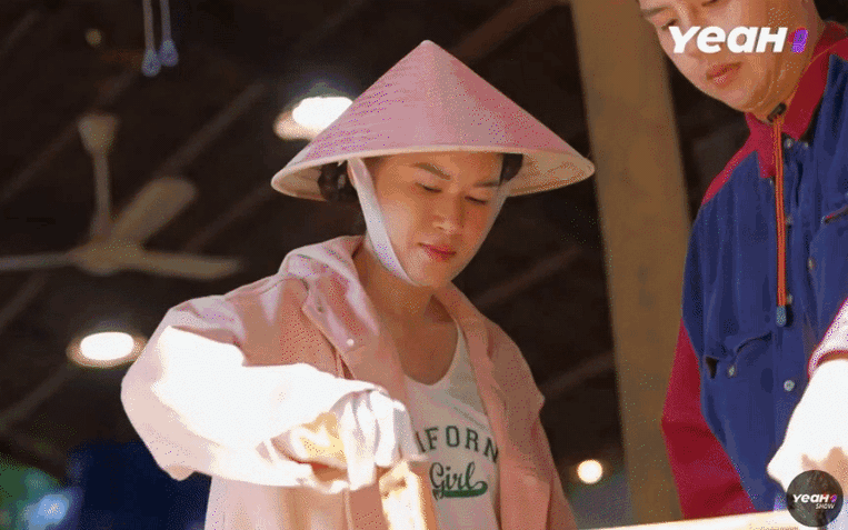 'Gia đình Haha' Tập 9: Trải nghiệm khám phá nghề nuôi ong, nhăn nhó tận hưởng những 'nụ hôn của ong'