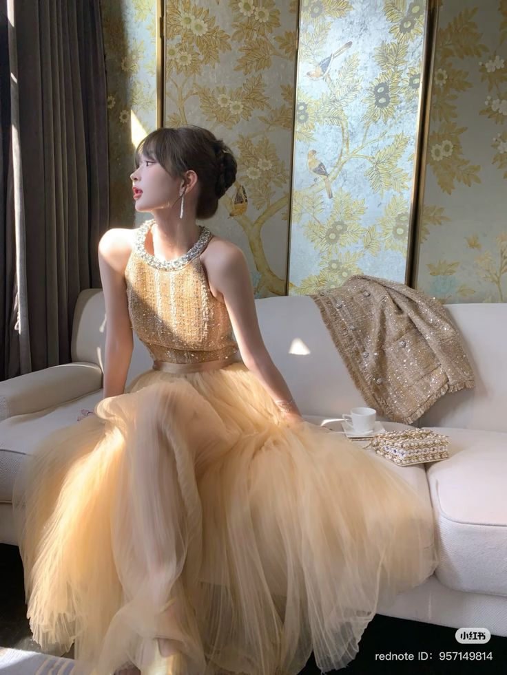 Nửa cuối tháng 8: Cảnh giác với sự xuất hiện của &quot;người thứ 3&quot; cho những cung hoàng đạo này- Ảnh 2.
