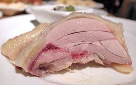 au-ekhi-an-ga-chua-nau-chin-tai-khach-san-canh-bao-thu-pham-chinh-la-loai-vi-khuan-pho-bien23-11255926-1754987508007529818530-0-2-288-463-crop-17549875177311294553106.jpg
